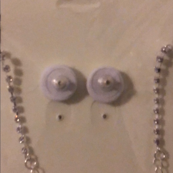 Silver formal jewelry set. Never worn! - Picture 6 of 6